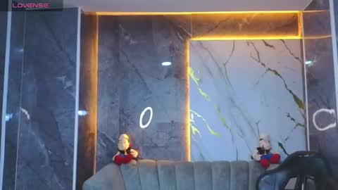 violeth_b online show from July 2026 12:55:01 PM