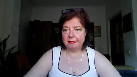 Snapshot of violetpulse chatting on June 2026 10:13:01 AM violetpulse online show from June 2026 10:13:01 AM