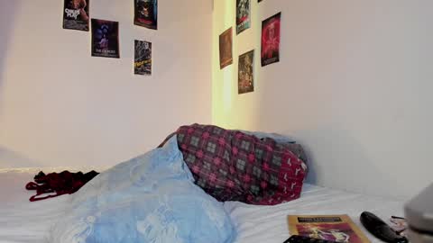 Snapshot of violetsalvatore chatting on December 2024 10:02:01 AM Violet salvatore online show from December 2024 10:02:01 AM