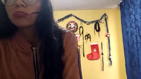 Snapshot of violetsexhot999 chatting on November 2025 11:29:01 AM Violet777 online show from November 2025 11:29:01 AM