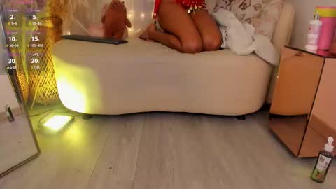 violett23_ online show from October 2025 04:02:02 AM