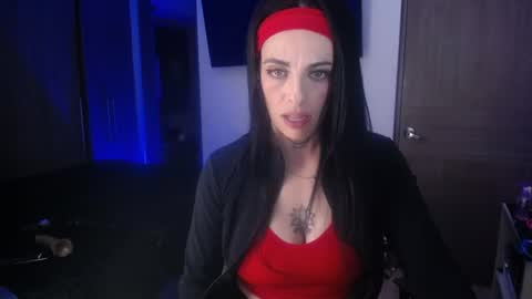 violett  Independent model online show from July 2026 03:13:01 AM