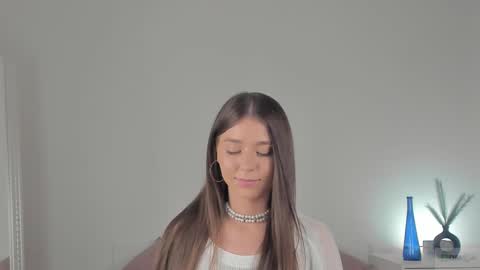 violetta_finch online show from February 2025 04:20:01 PM