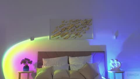 Snapshot of violetta_finch chatting on May 2026 10:20:02 AM violetta_finch online show from May 2026 10:20:02 AM