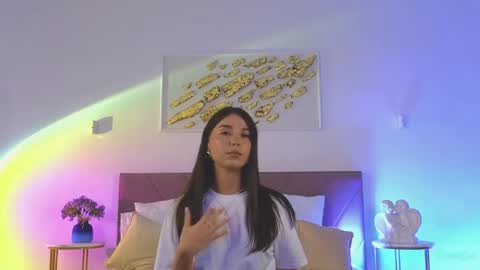 Snapshot of violetta_finch chatting on May 2026 10:32:02 AM violetta_finch online show from May 2026 10:32:02 AM