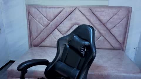 Violetta  online show from April 2026 04:04:02 AM