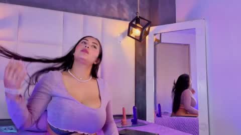 Snapshot of violetta_rose_ chatting on April 2026 11:44:02 PM violetta online show from April 2026 11:44:02 PM
