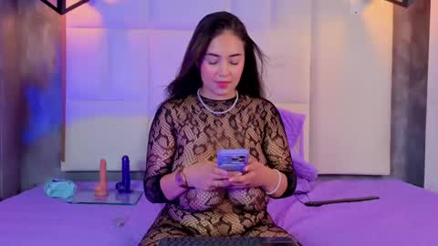 Snapshot of violetta_rose_ chatting on May 2026 11:57:01 PM violetta online show from May 2026 11:57:01 PM