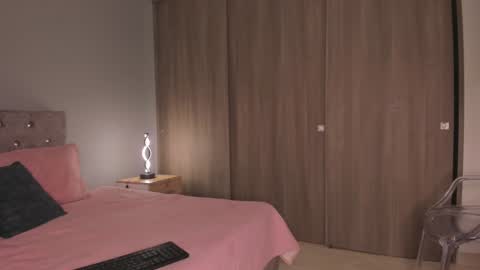 violetta independent model online show from January 2025 07:07:01 AM