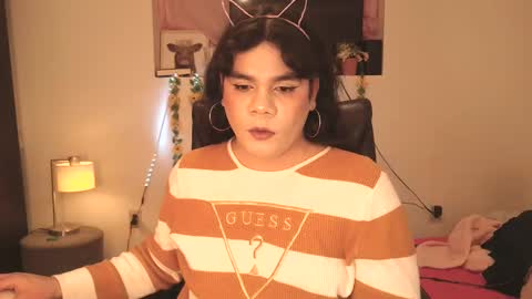 Snapshot of violettacam69 chatting on February 2025 07:47:01 AM violettacam69 online show from February 2025 07:47:01 AM