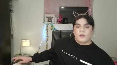 Snapshot of violettacam69 chatting on February 2025 09:08:02 AM violettacam69 online show from February 2025 09:08:02 AM