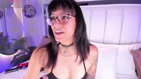 Snapshot of violettacolinss chatting on July 2026 11:48:01 AM violettacolinss online show from July 2026 11:48:01 AM