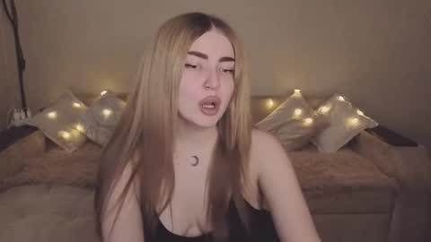 ViolettaOtis online show from November 2025 12:16:02 PM