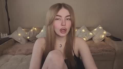 ViolettaOtis online show from March 2026 01:29:02 PM