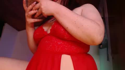 Snapshot of violettasexycam chatting on December 2024 05:04:02 AM violetafetish online show from December 2024 05:04:02 AM