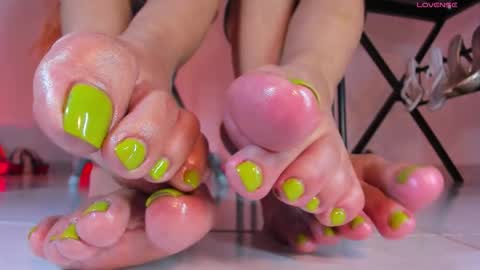 CALL ME TATIANA online show from February 2026 02:00:01 AM