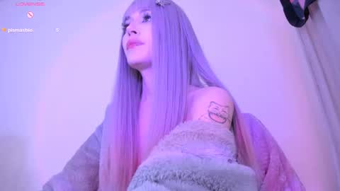 Violett online show from December 2024 03:51:02 AM