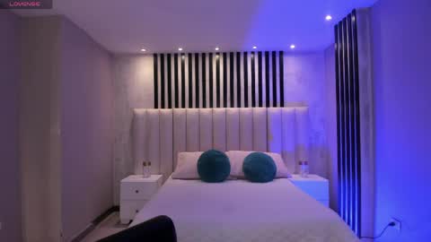 Violett Castel online show from March 2026 06:57:01 PM