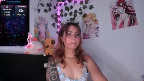 Snapshot of violetteramirez01 chatting on January 2025 07:50:02 PM Violette online show from January 2025 07:50:02 PM