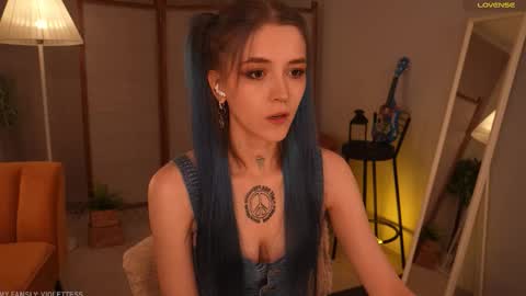 violettessa online show from October 2025 11:54:02 AM