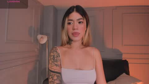 Violett  online show from April 2026 09:27:01 AM