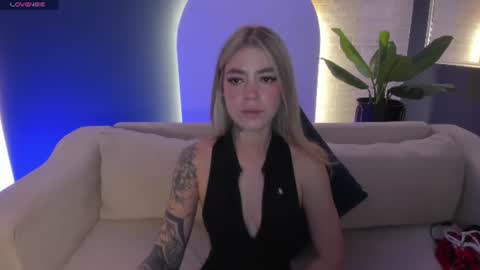 Snapshot of violetthansson chatting on July 2026 09:58:01 AM Violett online show from July 2026 09:58:01 AM