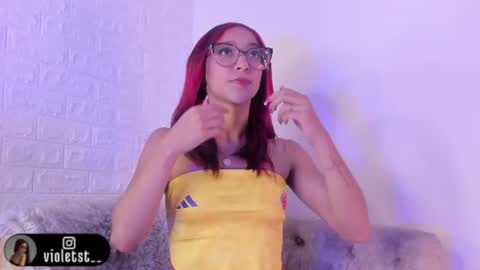 Snapshot of violetwinters_ chatting on June 2026 03:51:02 AM violetwinters_ online show from June 2026 03:51:02 AM