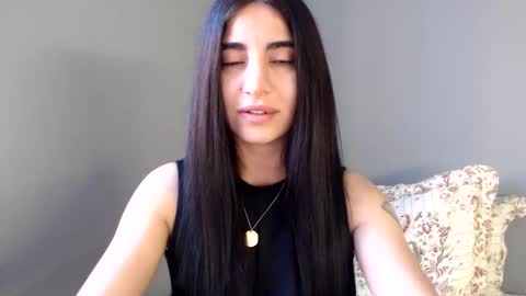 Snapshot of viorett chatting on November 2025 09:37:02 AM viorett online show from November 2025 09:37:02 AM