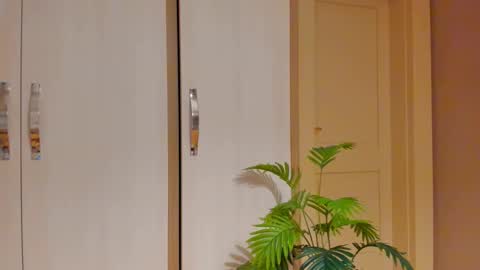 Snapshot of viraglow chatting on November 2025 04:46:01 PM viraglow online show from November 2025 04:46:01 PM