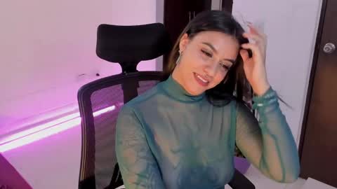 Snapshot of virtual111_ chatting on January 2025 10:11:02 PM Lu online show from January 2025 10:11:02 PM