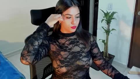 Snapshot of virtual111_ chatting on February 2025 10:43:02 PM Lu online show from February 2025 10:43:02 PM