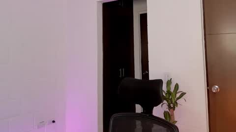 Snapshot of virtual111_ chatting on February 2025 12:41:01 AM Lu online show from February 2025 12:41:01 AM