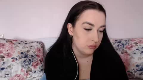 Snapshot of vitalina_freedom chatting on February 2025 10:15:02 AM Vitalina online show from February 2025 10:15:02 AM