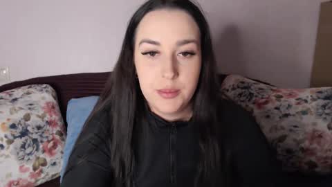 Snapshot of vitalina_freedom chatting on November 2025 01:11:01 PM Vitalina online show from November 2025 01:11:01 PM