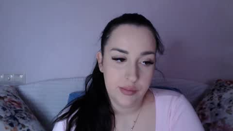 Snapshot of vitalina_freedom chatting on December 2025 12:09:01 PM Vitalina online show from December 2025 12:09:01 PM