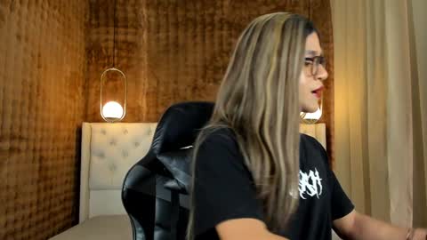 VittaaaPlease help me with your thumbs up its important  online show from January 2025 12:58:01 PM