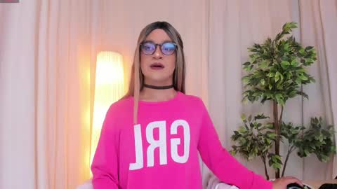 VittaaaPlease help me with your thumbs up its important  online show from March 2025 07:56:01 PM