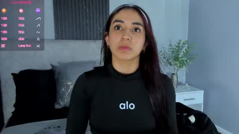 Snapshot of vittoria_conti_ chatting on June 2026 05:45:01 PM vittoria online show from June 2026 05:45:01 PM