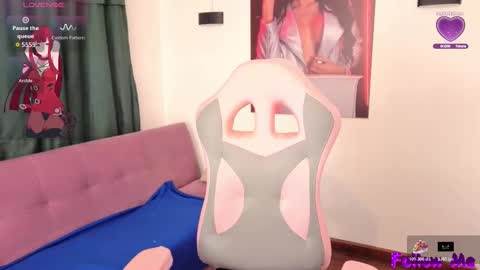 Snapshot of vittoria_lombardi07 chatting on November 2025 08:14:01 AM VITTORIA online show from November 2025 08:14:01 AM