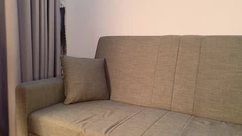 Mila online show from April 2026 10:13:01 AM