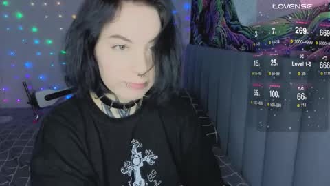 Snapshot of vivi__squirrel chatting on February 2026 01:48:01 AM Vivi online show from February 2026 01:48:01 AM