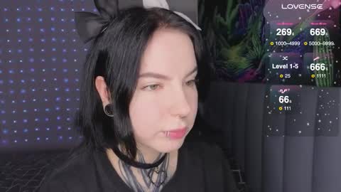 Snapshot of vivi__squirrel chatting on February 2026 11:23:01 PM Vivi online show from February 2026 11:23:01 PM