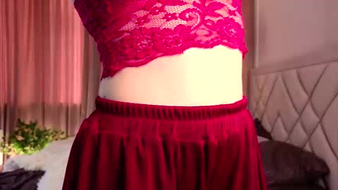 You like my friends can call me LUNA  This is my first day here online show from September 2025 07:32:01 AM