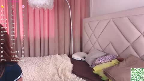 You like my friends can call me LUNA  This is my first day here online show from October 2025 07:40:02 AM