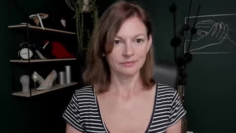 Vivian online show from September 2025 08:14:02 AM