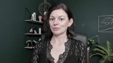 Vivian online show from March 2026 07:01:02 AM