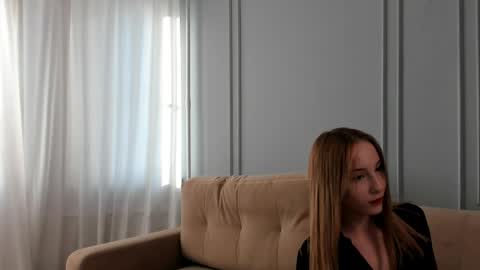 Snapshot of vivian_mooreee chatting on May 2026 03:18:01 PM Eva online show from May 2026 03:18:01 PM