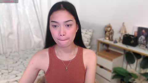 Vivian online show from January 2026 02:14:01 AM