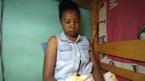 viviane0812 online show from February 2025 12:47:01 PM