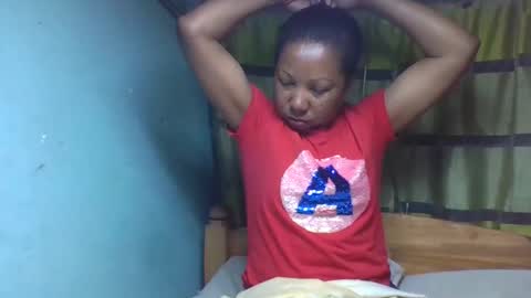 viviane0812 online show from October 2025 01:06:01 AM